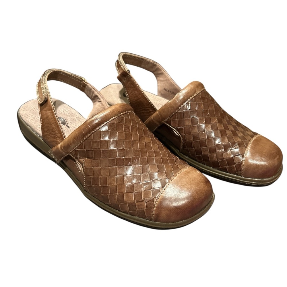 Softwalk Shoes Womens 9M Salina Woven Slingback Brown Leather S1365